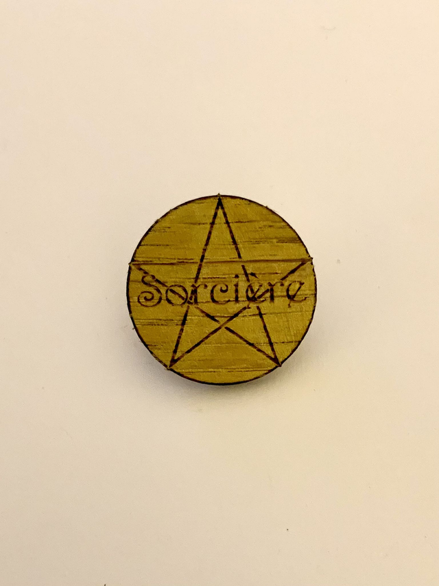 Pin’s « sorcière »
