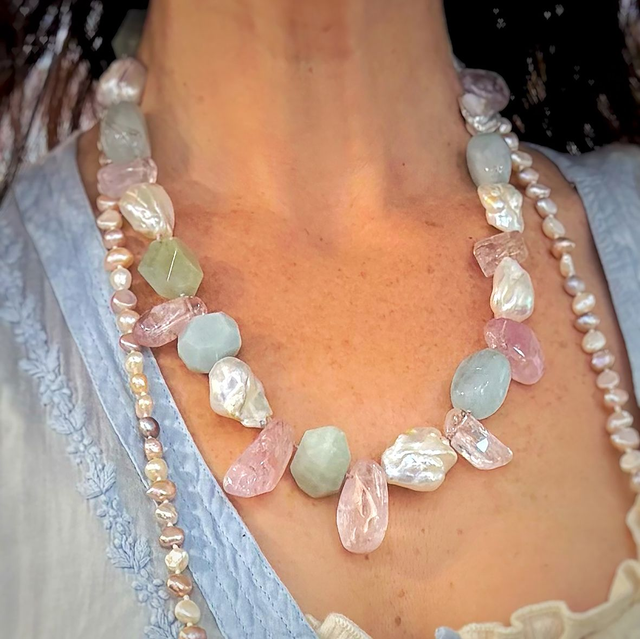 Collana con Kunzite, Acquamarina, Ametista e Perle barocche d'acqua dolce
