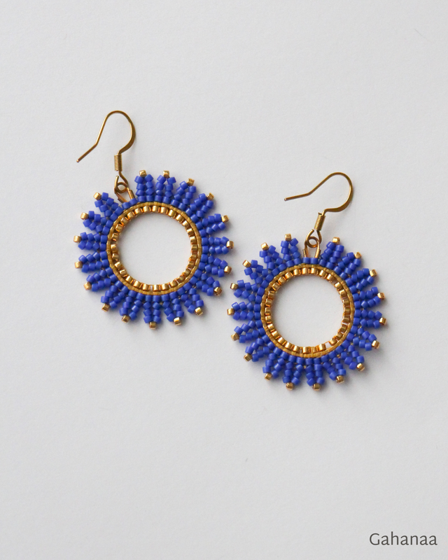 Sarah, boucles d'oreille couleur bleu outremer