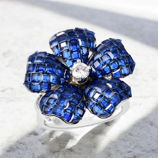 Beautiful Blue Swarovski Zirconias &amp; Platinum Vermeil Floral Ring.