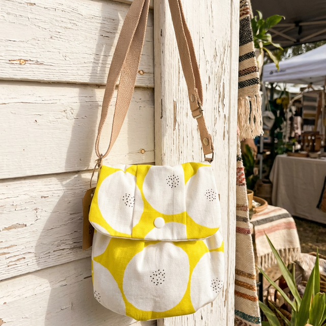 SS105 - White and Yellow Dot Pattern Crossbody Shoulder Bag