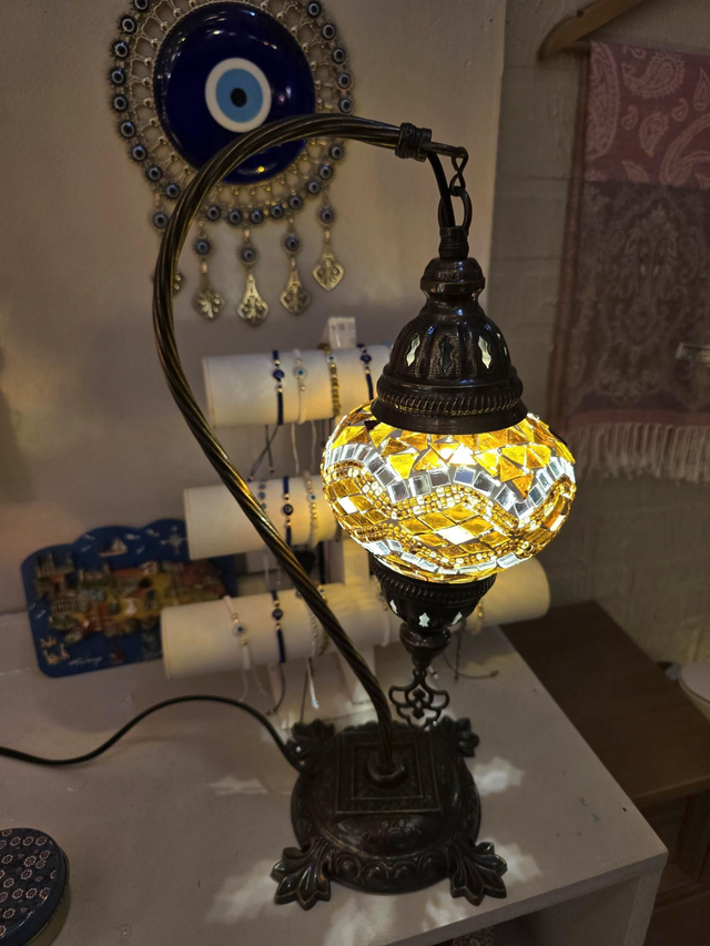 Medium Mosaic Swanneck Table Lamp