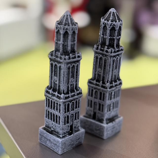 Domtoren - steen 12 cm (kleur grijs )