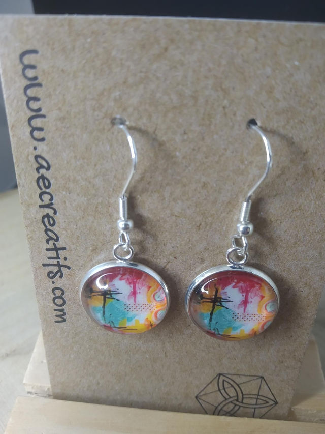 Boucles d&#039;oreilles cabochons couleurs 