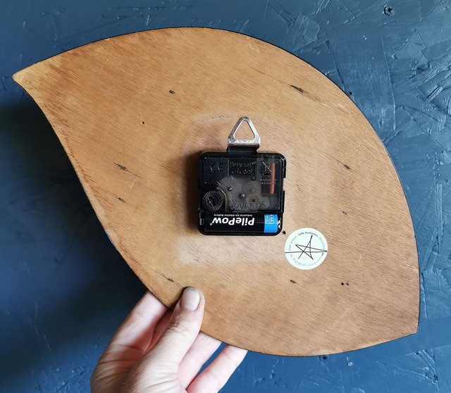 Horloge vintage pendule murale silencieuse asymétrique "Rose vert"