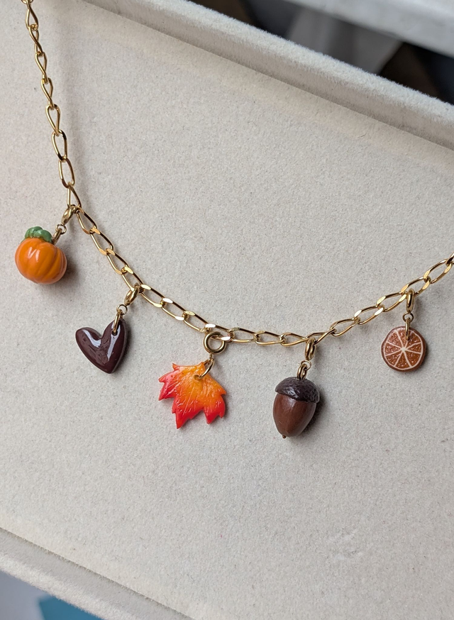 Collier Cannelle à personnaliser avec les charms