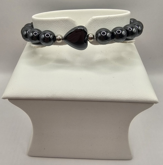 Ladies Hematite  Heart Bracelet.