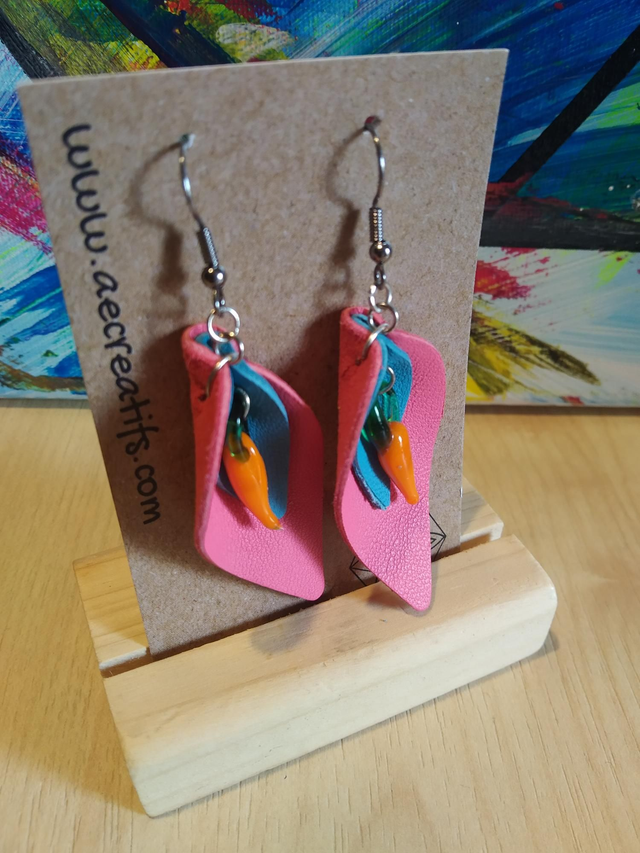 Boucles d&#039;oreilles cuir rose