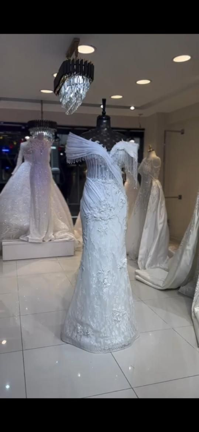 Robe de Mariée Sirène Épaules Dénudés Motifs Fleurs avec Paillettes / Réf : RMS73