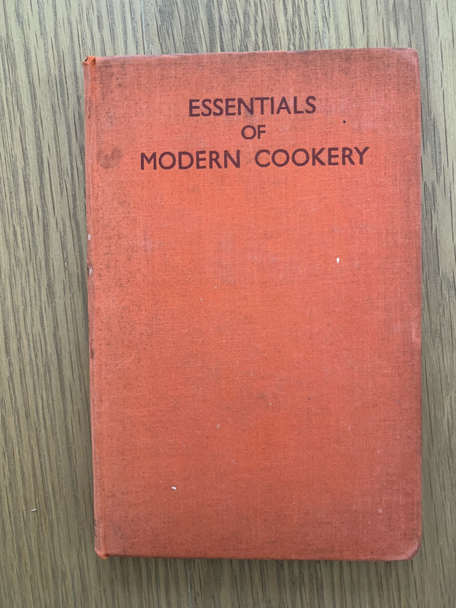 Essentials of Modern Cookery Dora Seton - 1946