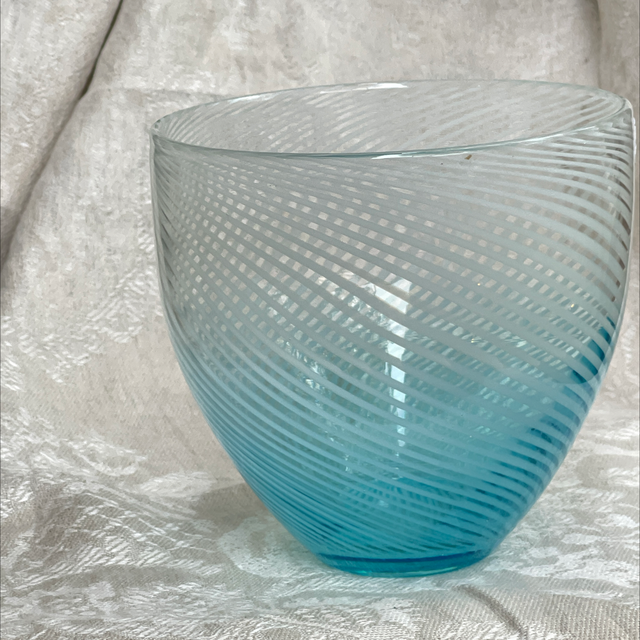 Glasvase  Swirl handgefertigt Türkis