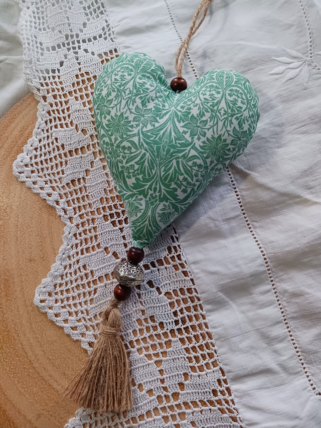 Art Nouveau Boho Tassel Hearts