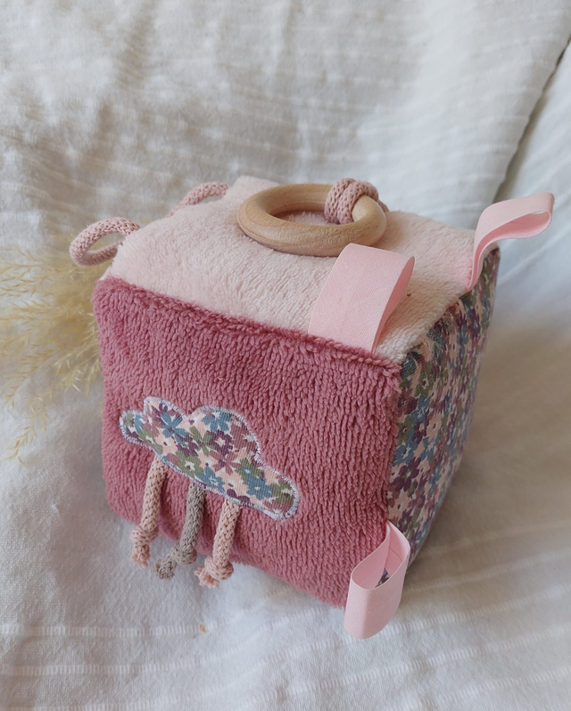Cube d'éveil Tendresse