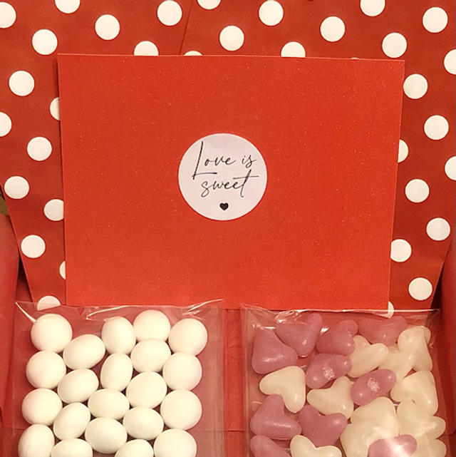 Sweet Hug In A Box (Valentine’s)