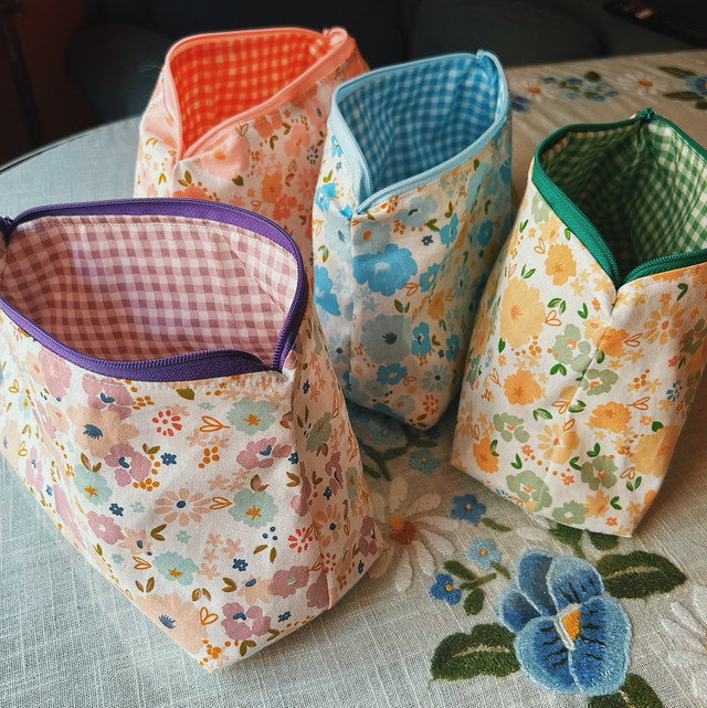 Neceser multiuso floral