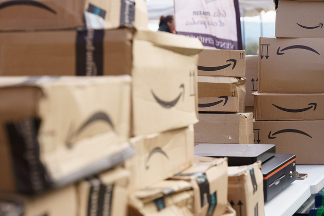 1  kg de colis mystère amazon