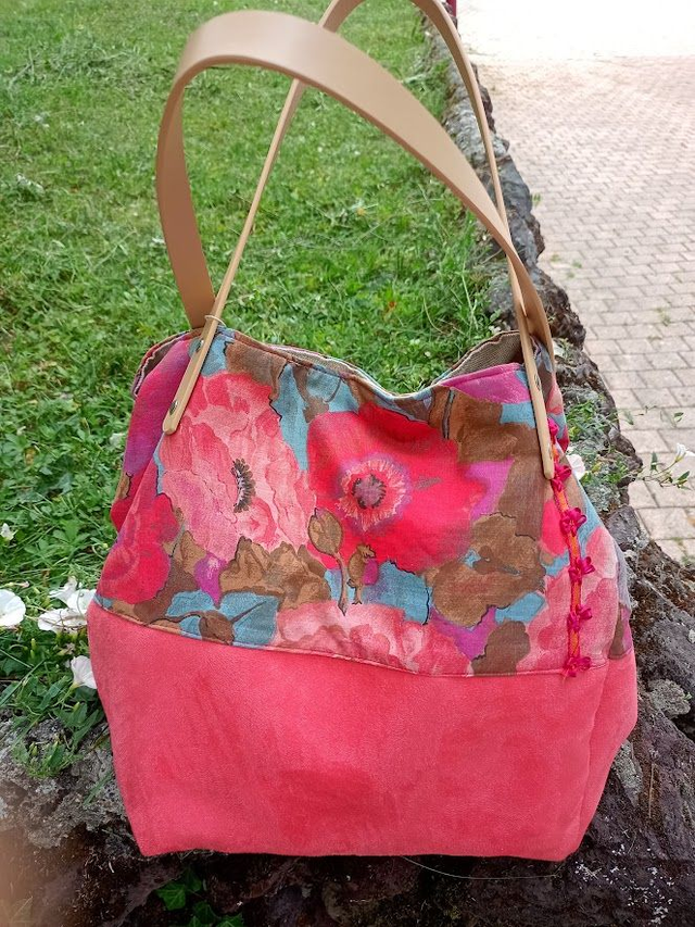 Grand sac cabas cube fait main tissu fleuri coquelicots harmonie saumon