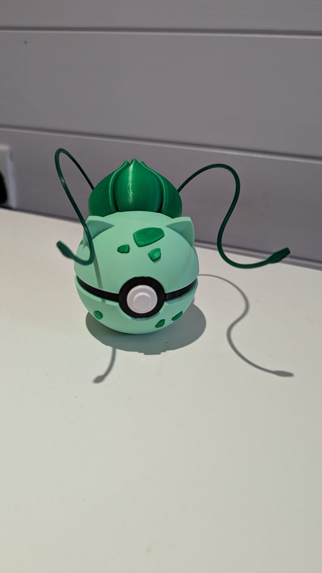 Bulbasaur Pokeball