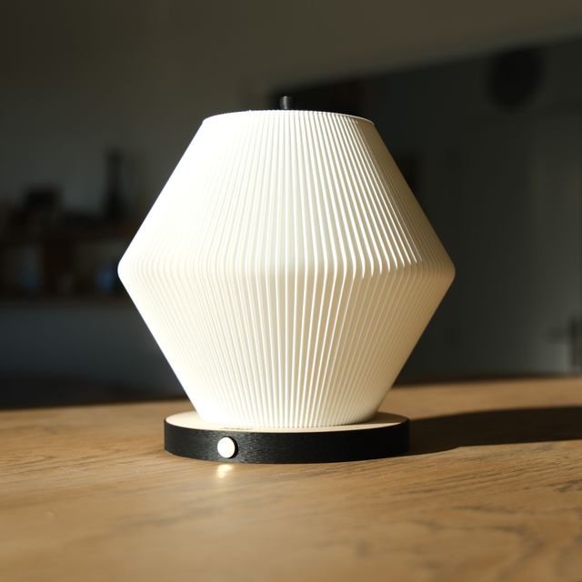 1- Lampe LED tactile HEXA / sans fil / Rechargeable/ USB-C