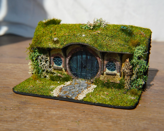 Hobbit Hole Diorama 