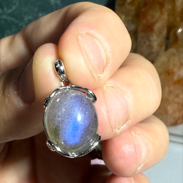 Lab pendant s925