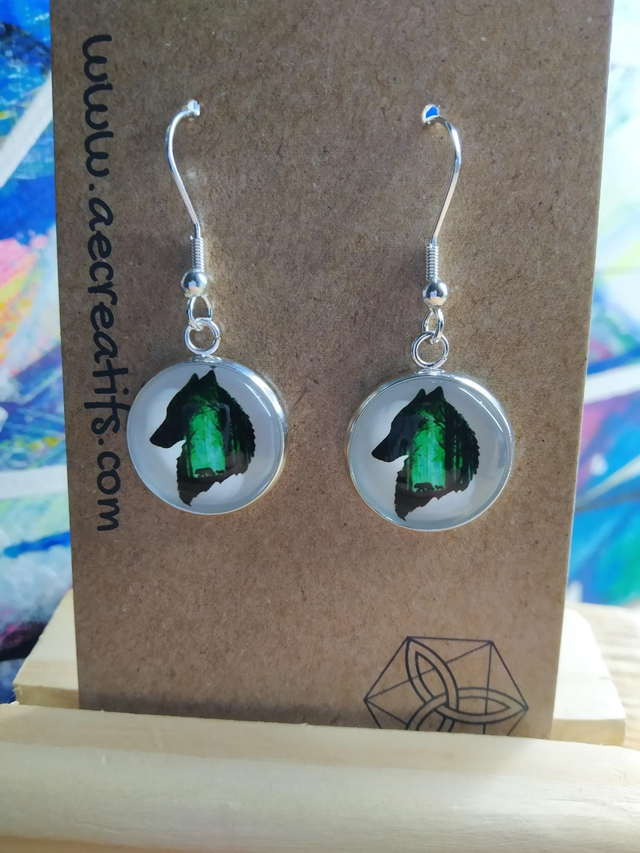 Boucles d&#039;oreilles cabochons tête de loup 