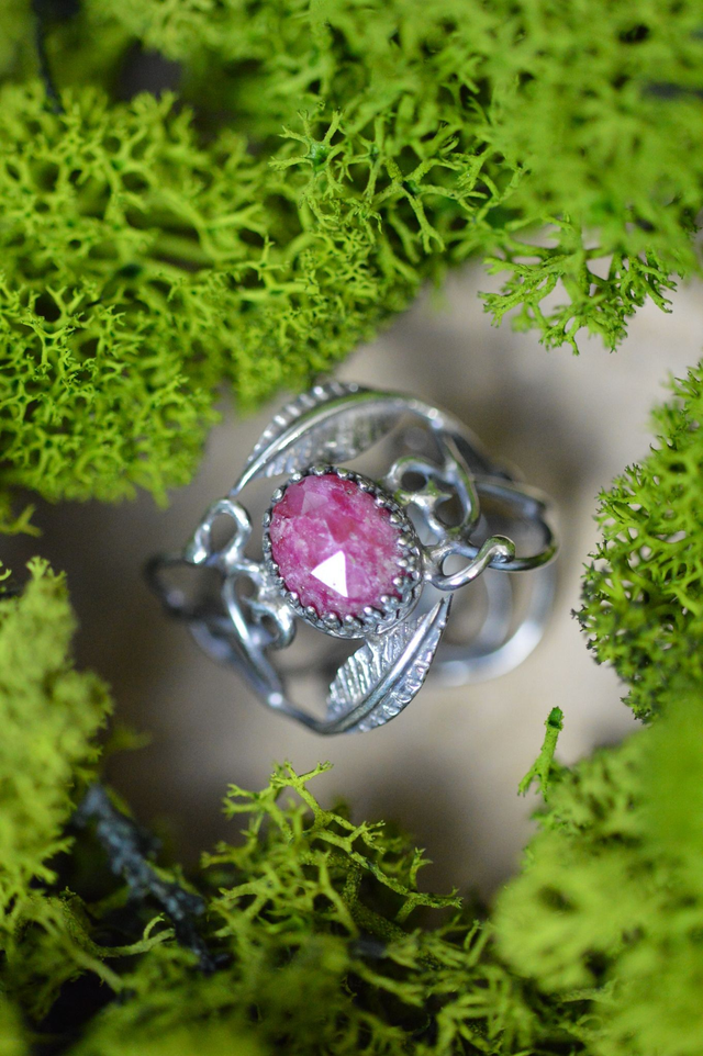 Bague Elfique - Rubis rose T53 à 59, feuilles simples