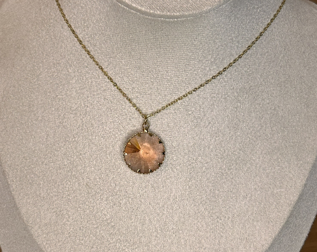 Collier Mira