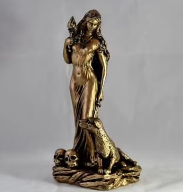 Prachtig beeldje heks godin bronskleurig (20cm)