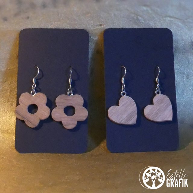 Boucles d&#039;oreilles en bois de Black Limba