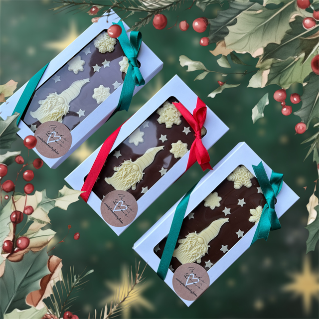 Milk chocolate bar with gnome/tree
