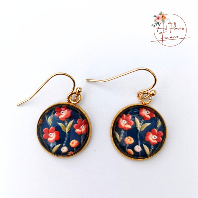 Bijoux illustrés - Fleurs brodées