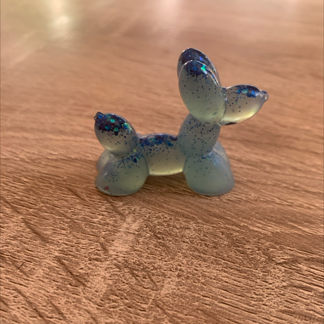 Figurine chien ballon