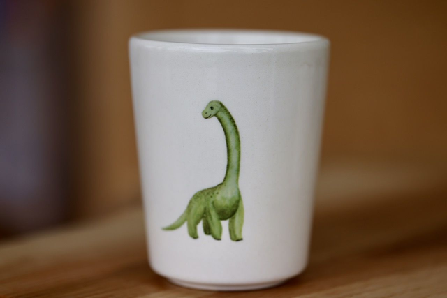 Becher Dino