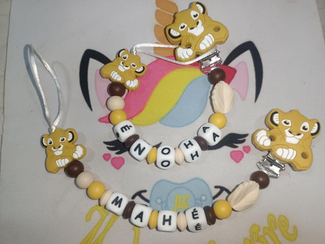 2 Attaches tétines Sim