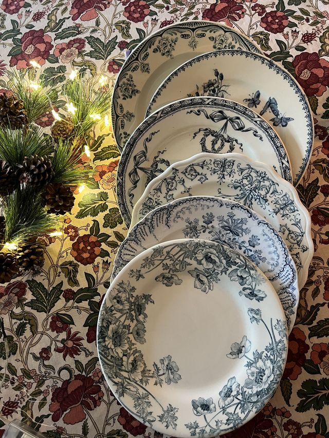 TSARINE - Suite de 6 assiettes à dessert dépareillées - Terre de Fer