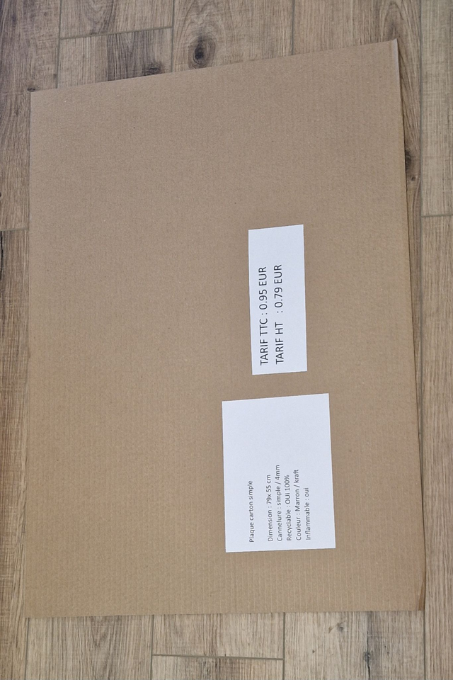 N°8 Plaque en carton simple cannelure 79x55cm 