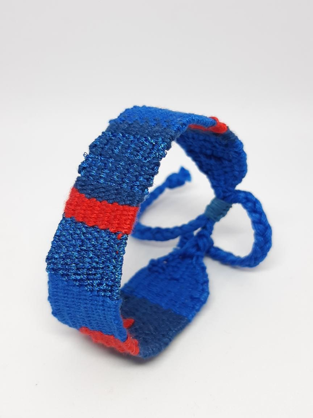 Bracelet tissé bleu rouge