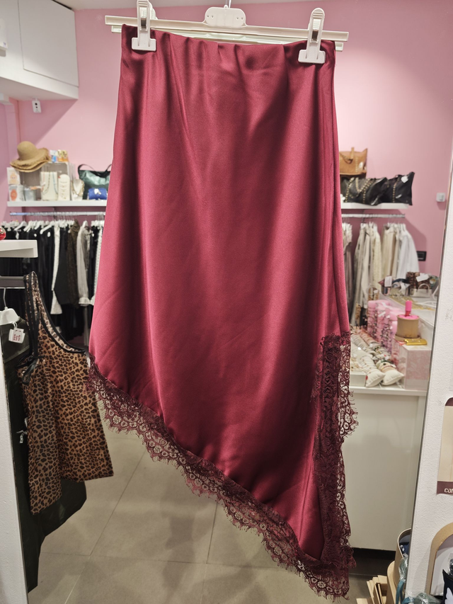 Falda Asimetrica Raso