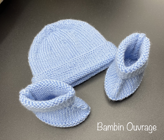 Bonnet et chaussons