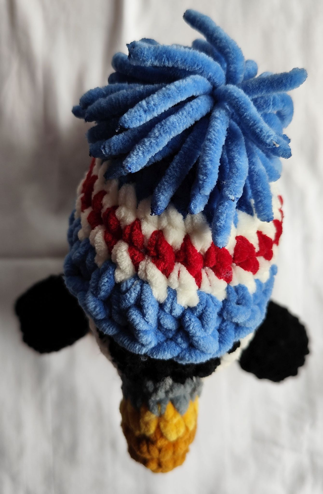 Blacky the puffin with Icelandic hat, extra large size (made from chenille yarn)