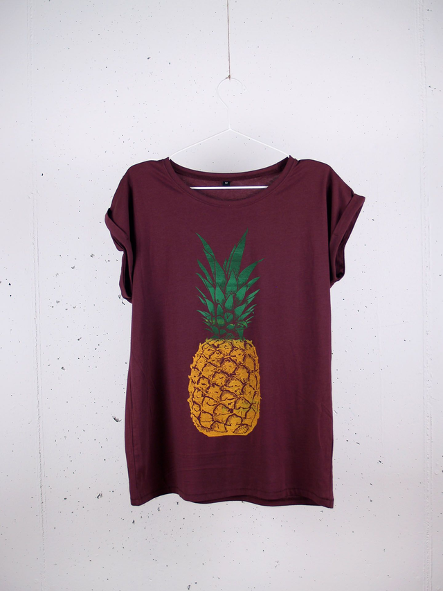 Ananas in Bunt