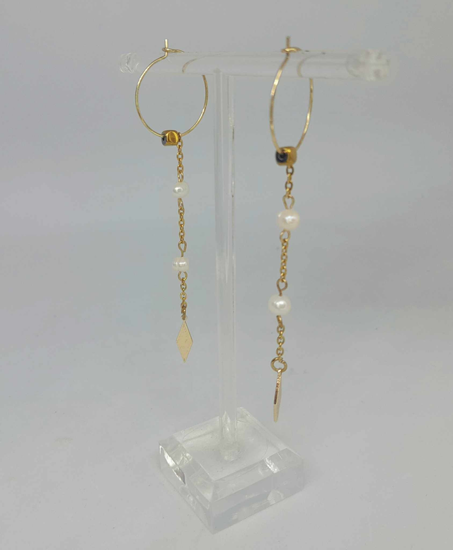 Boucles d&#039;oreilles perles de cultures et acier or inoxydable