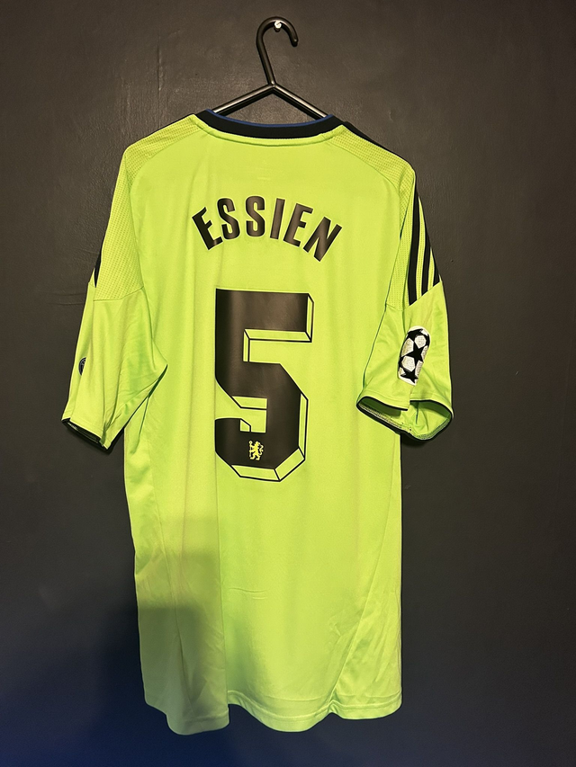 (M) Chelsea 2010-11 Third / ESSIEN 5