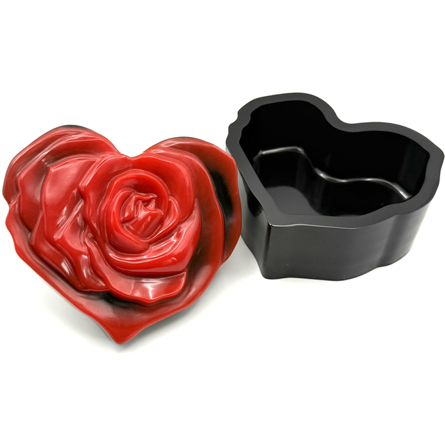 Boîte Cœur en Rouge et Noir 