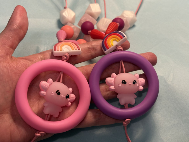 Fidget Chewy Necklace - Axolotyl