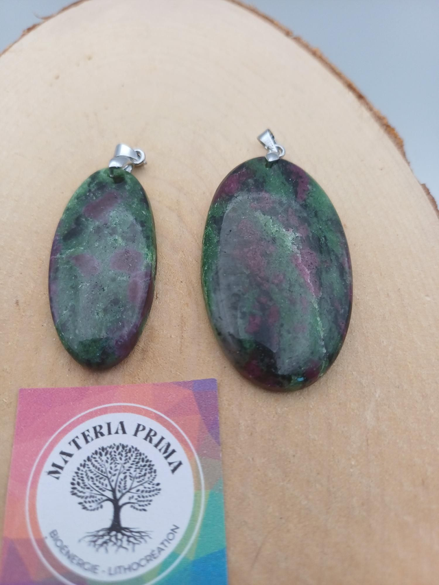 Pendentif zoïsite rubis