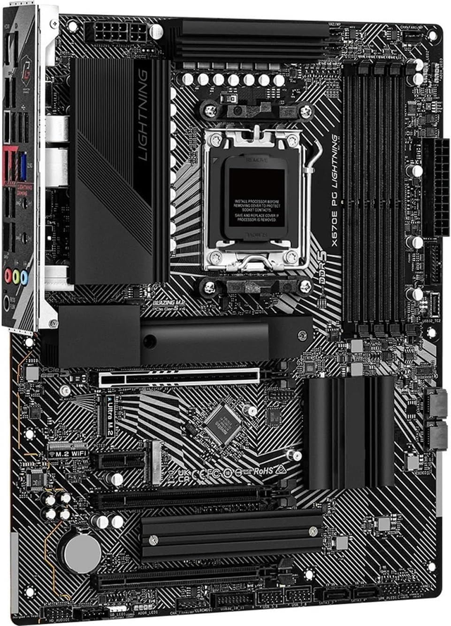 02.3.0017 – Scheda Madre ASRock X670E PG Lightning – ATX high‑end nera per Ryzen 7000/8000/9000