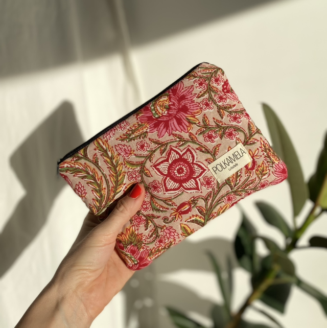 Pochette India