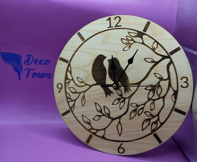 Horloge murale en bois